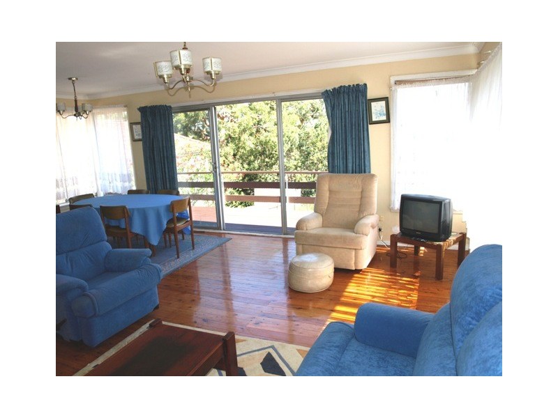 8 Flatrock Rd, Gymea Bay NSW 2227