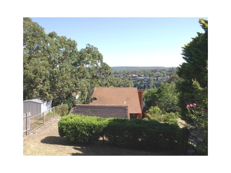8 Flatrock Rd, Gymea Bay NSW 2227