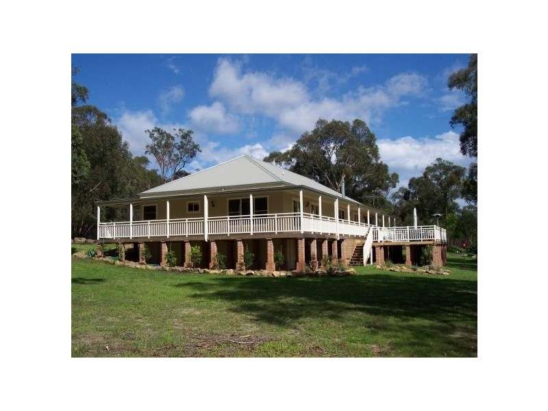 6 Wattle Ridge Road, Hill Top NSW 2575