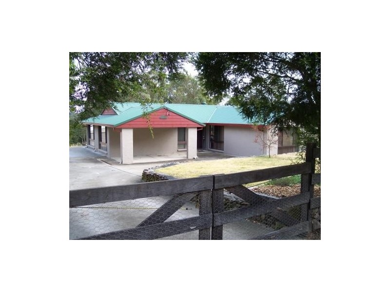 13 Wattle Street, Hill Top NSW 2575