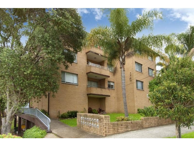 8/48-52 Hill Street, Marrickville NSW 2204