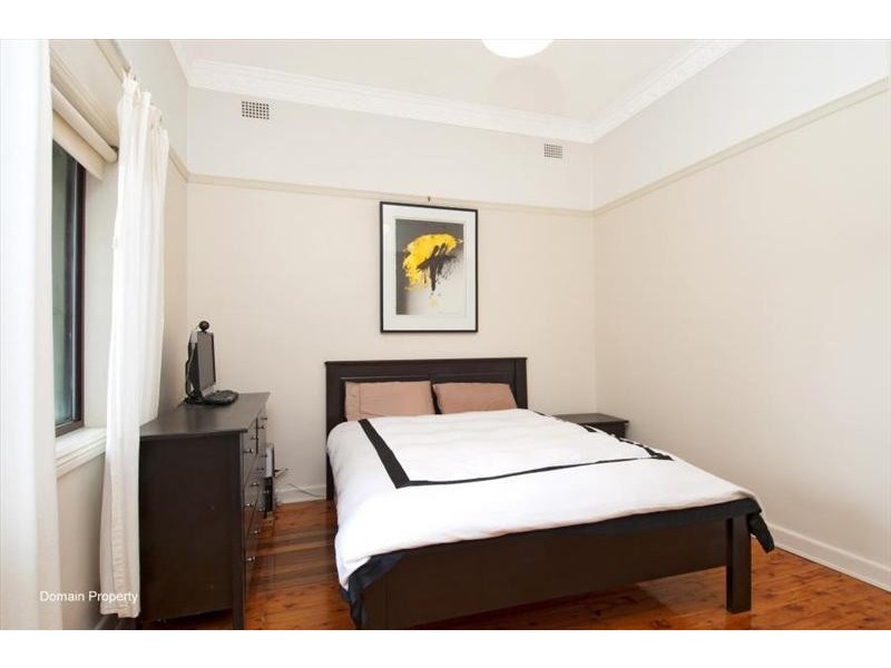 21 Petersham Road, Marrickville NSW 2204