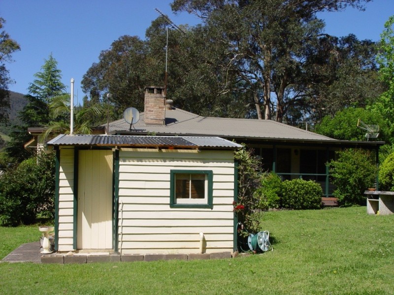 35 Moss Vale Road, Kangaroo Valley NSW 2577