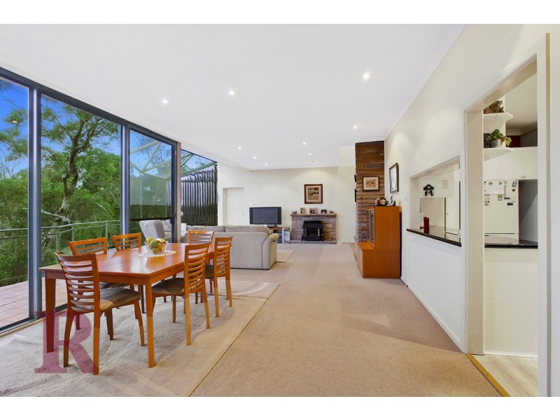 6 Kamira Road, Lilli Pilli NSW 2229