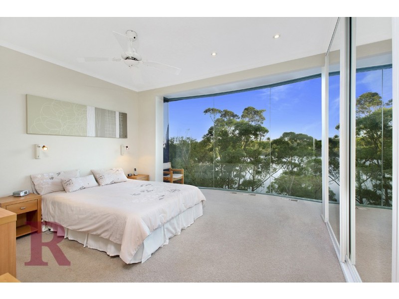 6 Kamira Road, Lilli Pilli NSW 2229