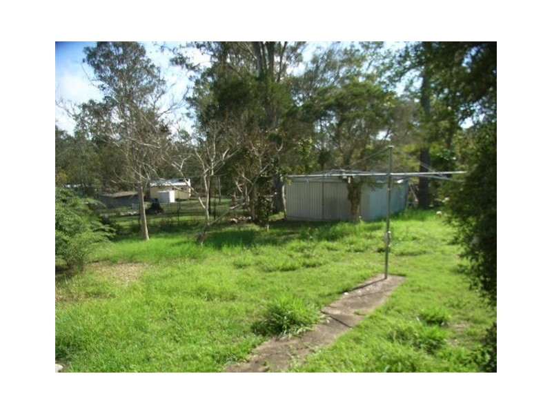 Brooloo QLD 4570