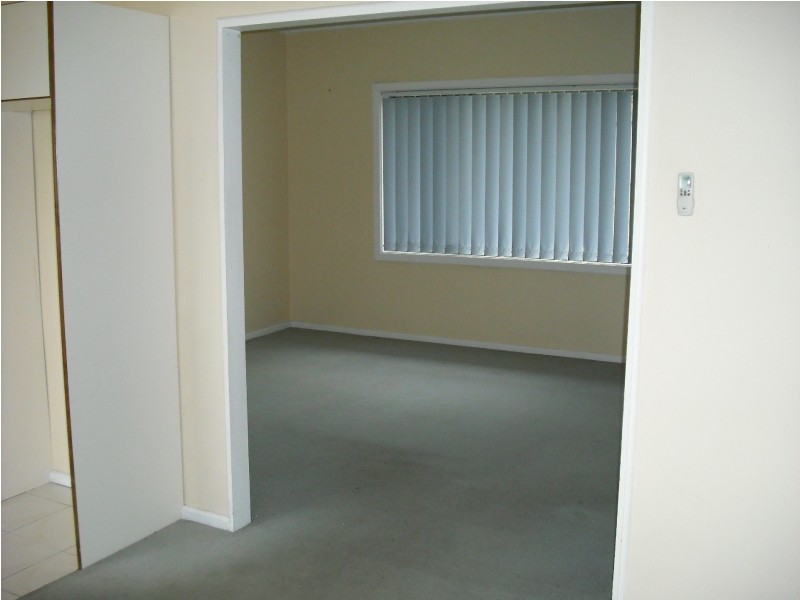 Lake Heights NSW 2502