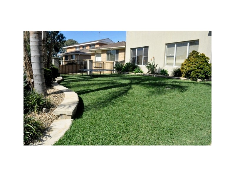 Mount Warrigal NSW 2528