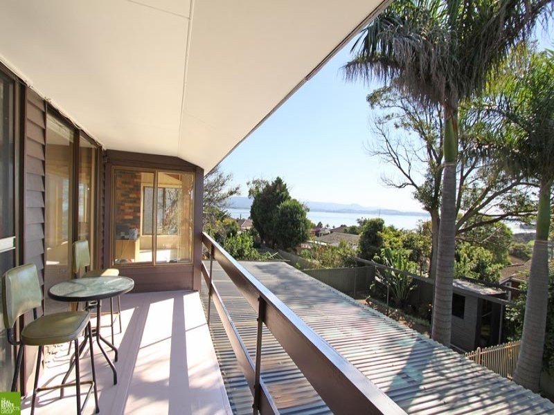 34 Porter Avenue, Mount Warrigal NSW 2528