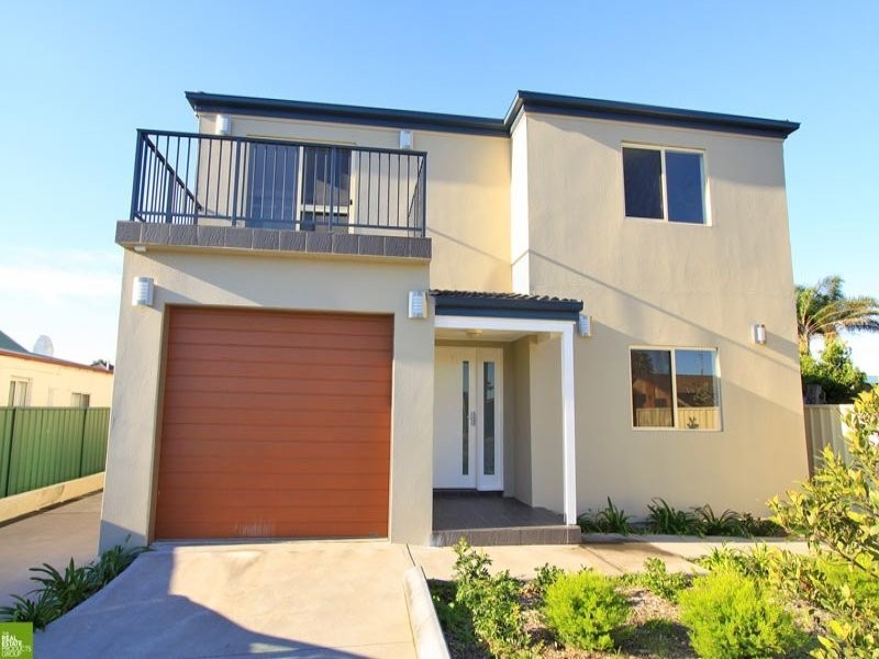 1/86 Pur Pur Avenue, Lake Illawarra NSW 2528