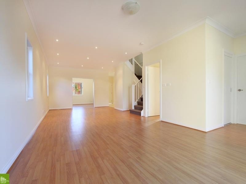 1/86 Pur Pur Avenue, Lake Illawarra NSW 2528