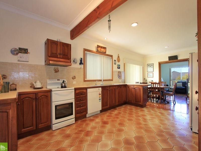 6 Chalmers Street, Balgownie NSW 2519