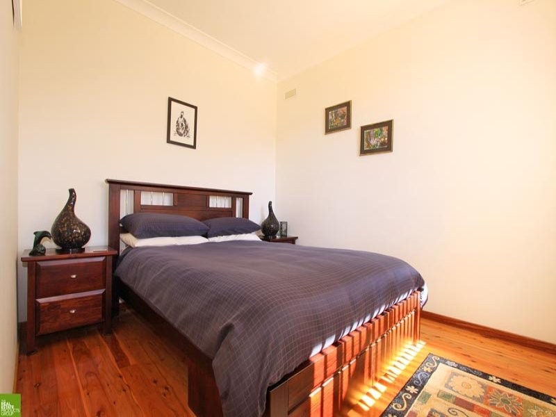 6 Chalmers Street, Balgownie NSW 2519