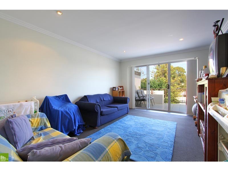 1/71 Central Avenue, Oak Flats NSW 2529