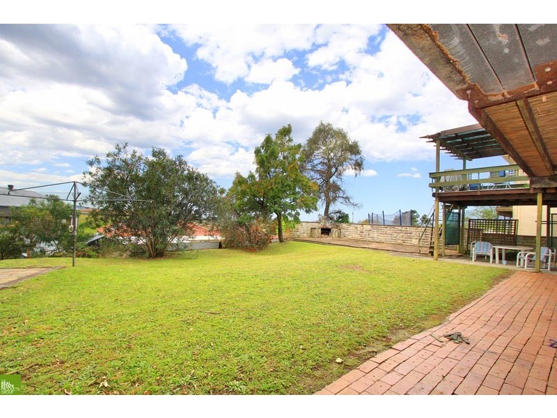 60 Edgeworth Avenue, Kanahooka NSW 2530