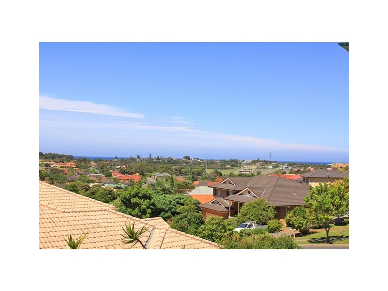 2/24 Baragoot Road, Flinders NSW 2529