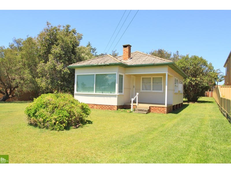 32 Headland Parade, Barrack Point NSW 2528