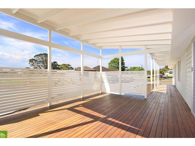 9 Headland Parade, Barrack Point NSW 2528
