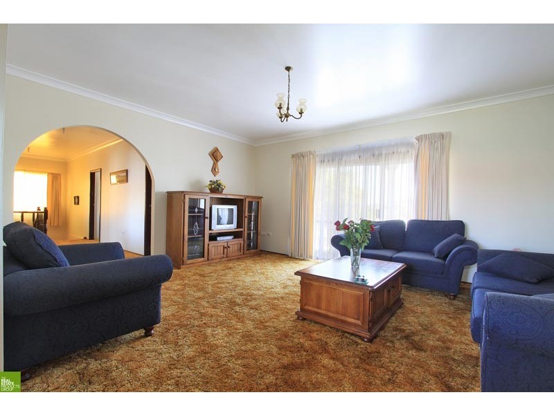 105 Lake Entrance Road, Barrack Heights NSW 2528