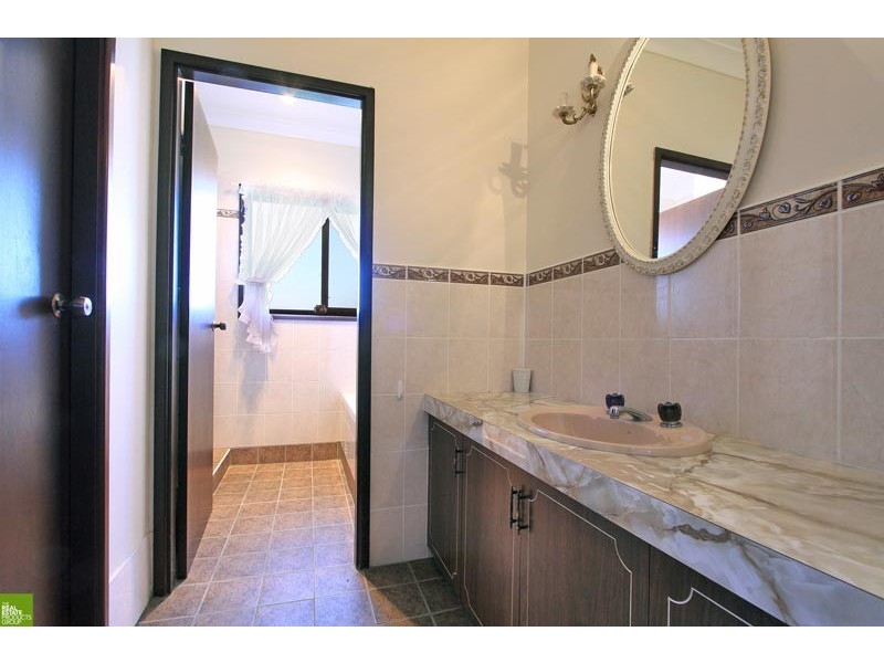 105 Lake Entrance Road, Barrack Heights NSW 2528