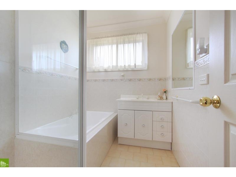 2/29 Windang Road, Primbee NSW 2502