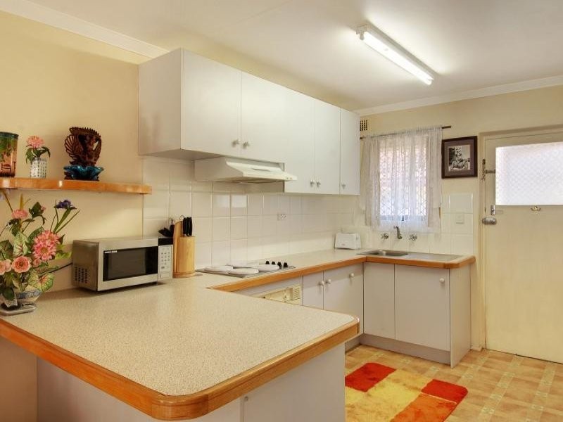 1,2,3/82 Pur Pur Avenue, Lake Illawarra NSW 2528