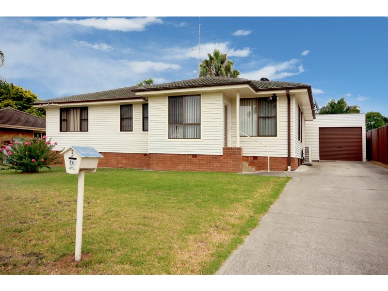 3 Lavis Drive, Mount Warrigal NSW 2528