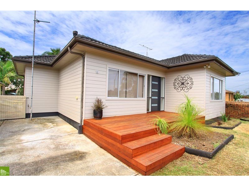 19 Shellharbour Road, Lake Illawarra NSW 2528