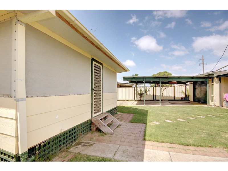 2 Mackay Street, Warilla NSW 2528