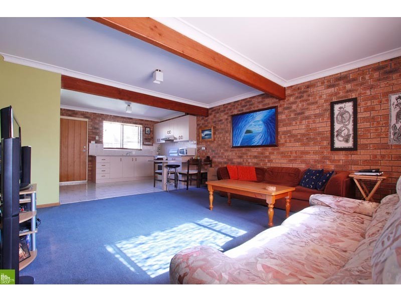 10/11 Commerce Drive, Warilla NSW 2528