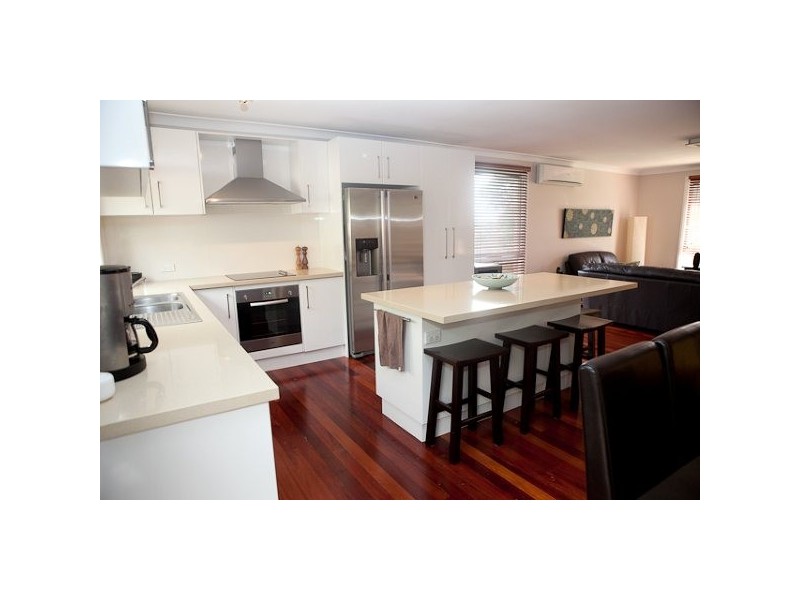 1 Flinder Avenue, Kiama Downs NSW 2533