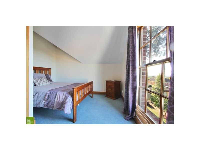 4 Borrowdale Close, Albion Park NSW 2527