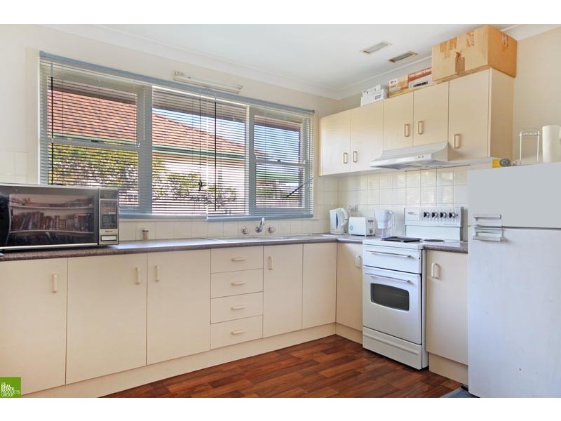 31 Waratah Street, Windang NSW 2528