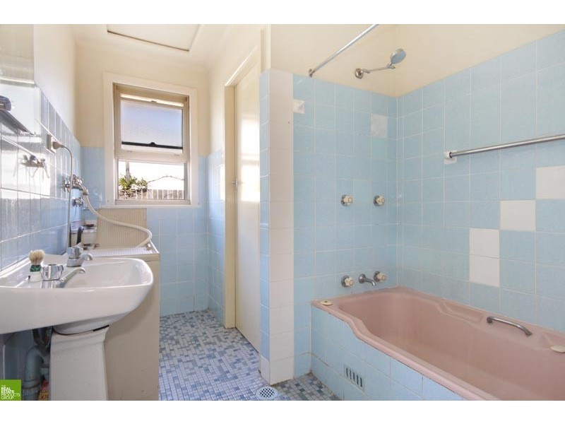 31 Waratah Street, Windang NSW 2528