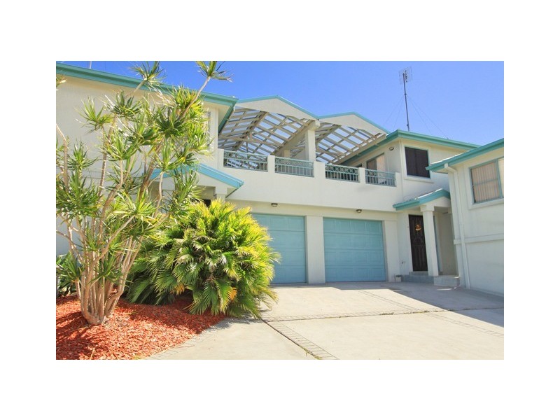 2/24 Baragoot Road, Flinders NSW 2529