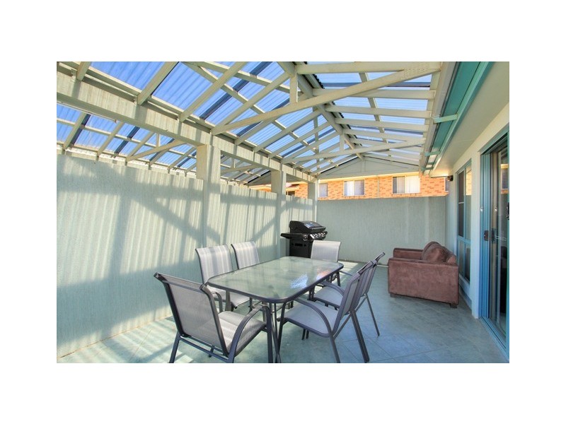 2/24 Baragoot Road, Flinders NSW 2529