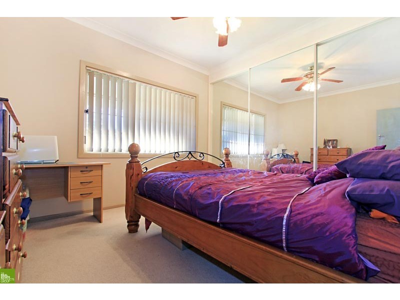 93 Osborne Parade, Warilla NSW 2528