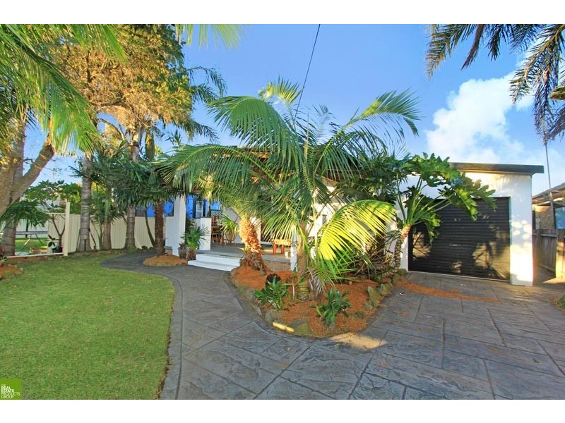 10 Joan Avenue, Warilla NSW 2528