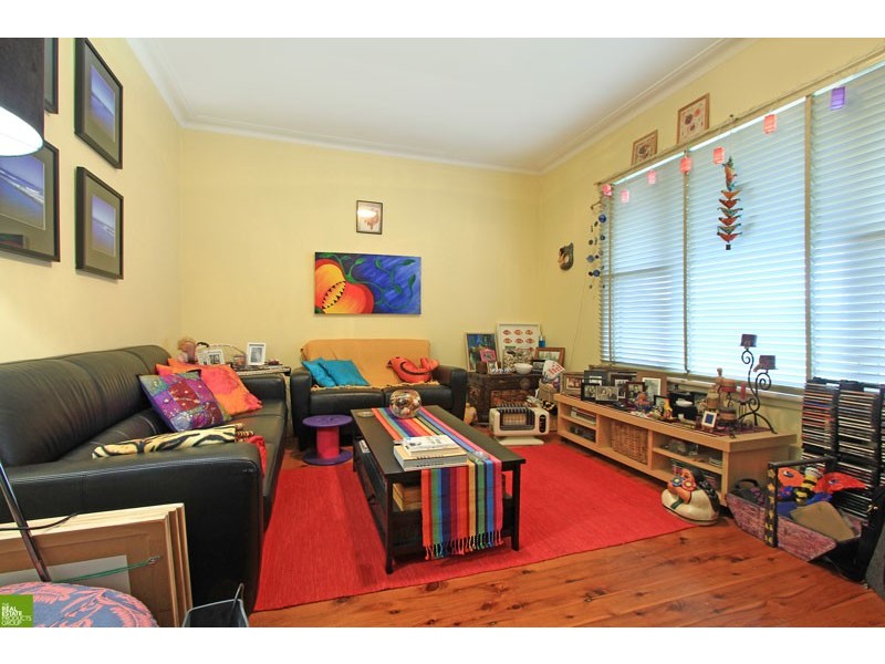 22 Ranchby Avenue, Lake Heights NSW 2502