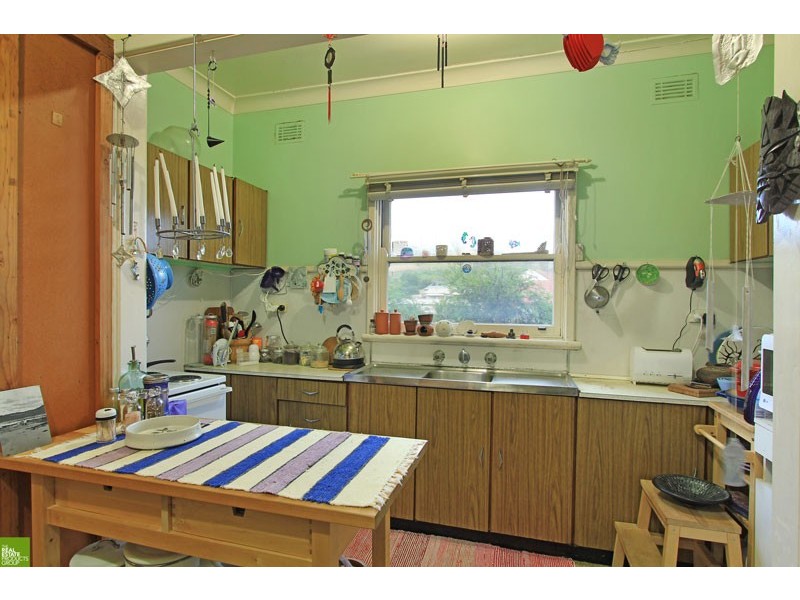 22 Ranchby Avenue, Lake Heights NSW 2502