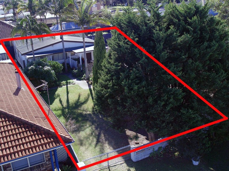4 Cedar Avenue, Windang NSW 2528