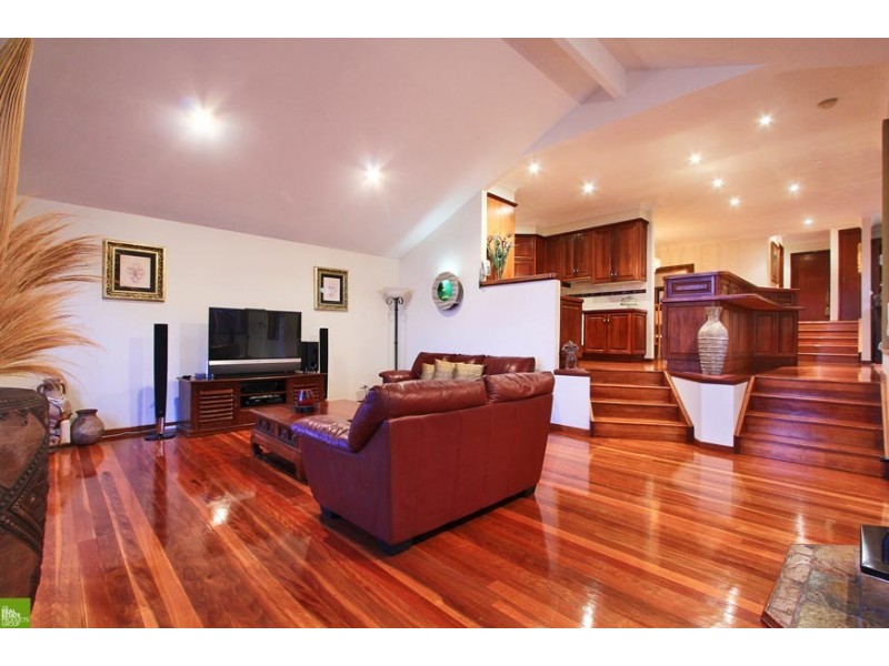 16 Tuross Street, Albion Park NSW 2527