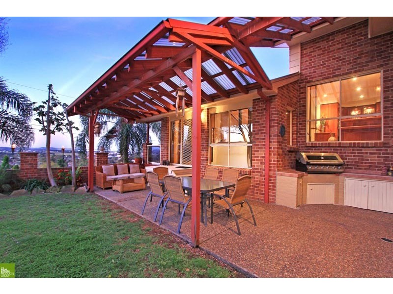 16 Tuross Street, Albion Park NSW 2527