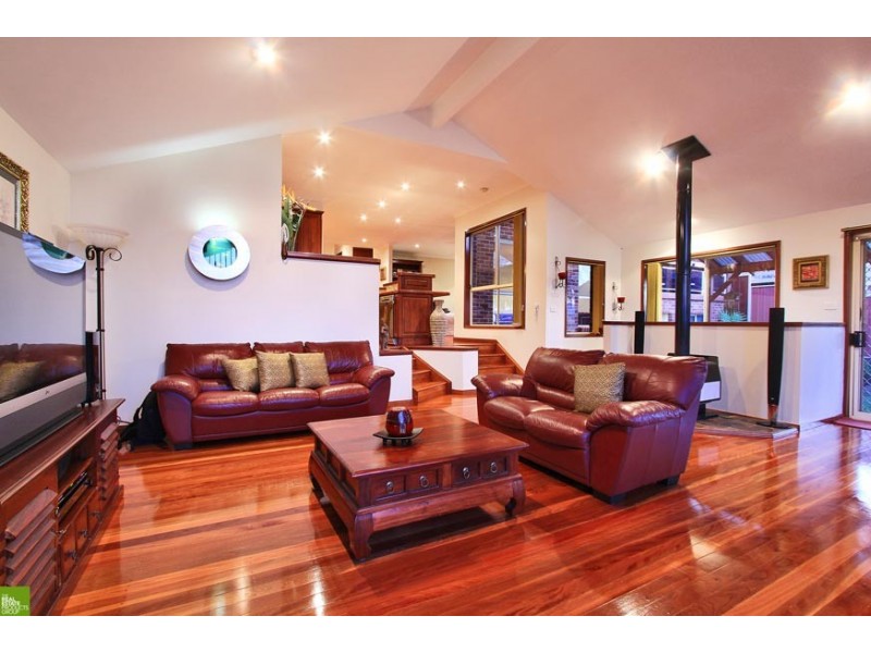 16 Tuross Street, Albion Park NSW 2527