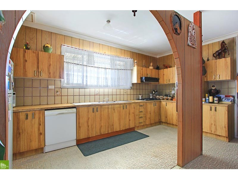 33 Veronica Street, Warilla NSW 2528