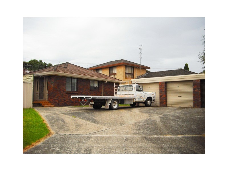 2/35 Loftus Drive, Barrack Heights NSW 2528