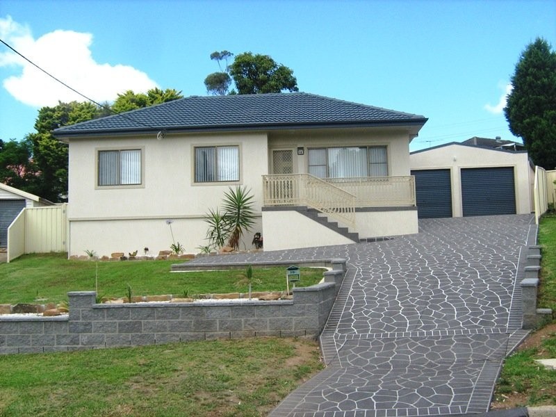 10 Carcoola Street, Campbelltown NSW 2560