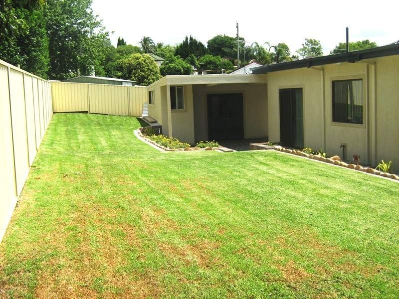 10 Carcoola Street, Campbelltown NSW 2560