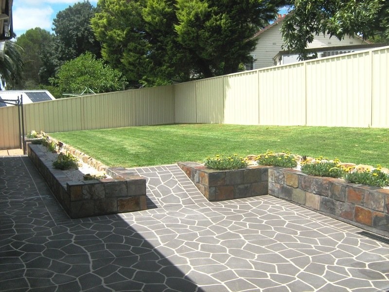 10 Carcoola Street, Campbelltown NSW 2560