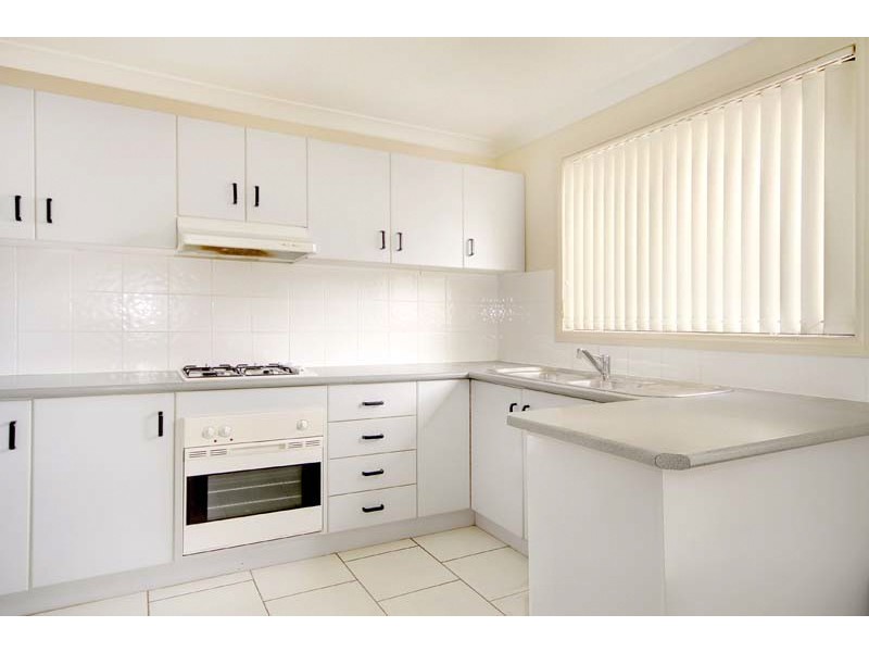 1/8 Wallis Close, Flinders NSW 2529